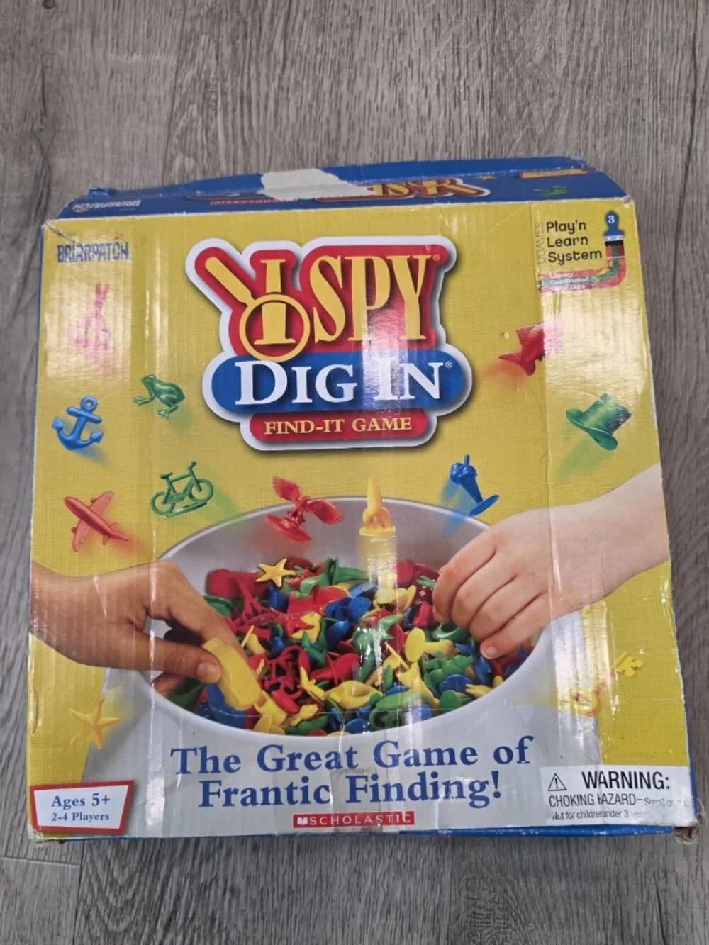I Spy Dig In Find-It Game Scholastic Briarpatch Ages 5+ 2-4 Players Complete Box